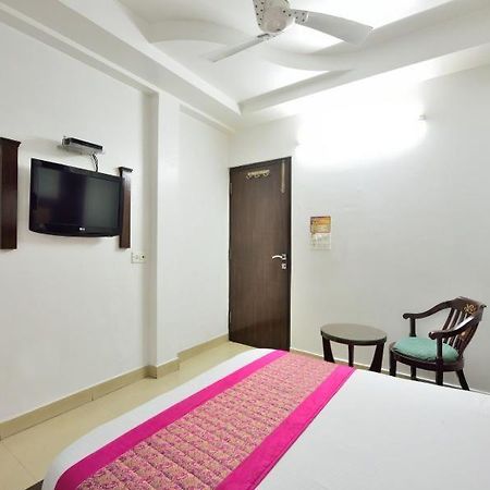 Hotel Sai International Νέο Δελχί Εξωτερικό φωτογραφία